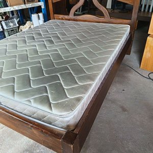 Cama de 2 plazas de madera con colchón Kingshouse - imagen 4