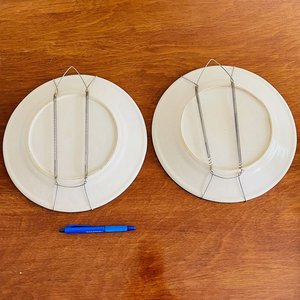 Par de Platos Decorativos con Castillos Medievales Pintados a Mano - imagen 7