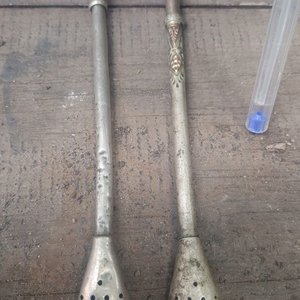 Par de Bombillas para Mate de Plata con Detalles en Oro - imagen 1