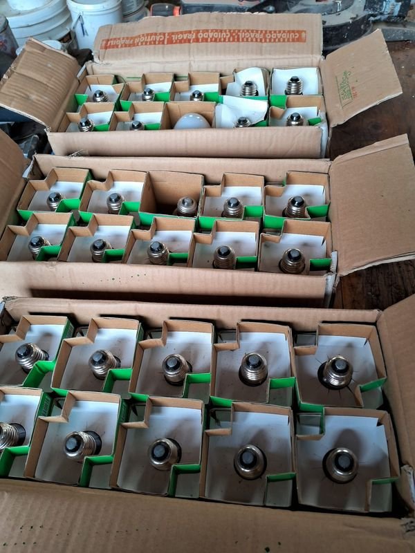 Lamparas de vapor de mercurio Taschibra 125W - imagen 5