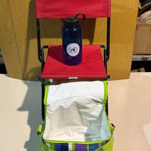 Sillita Plegable Roja con Conservadora y Termo para Camping o Pesca - imagen 5