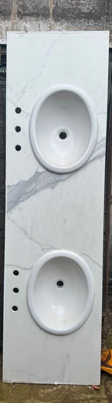 Mesada Cocina en Silestone con Doble Bacha Ferrum - imagen 2