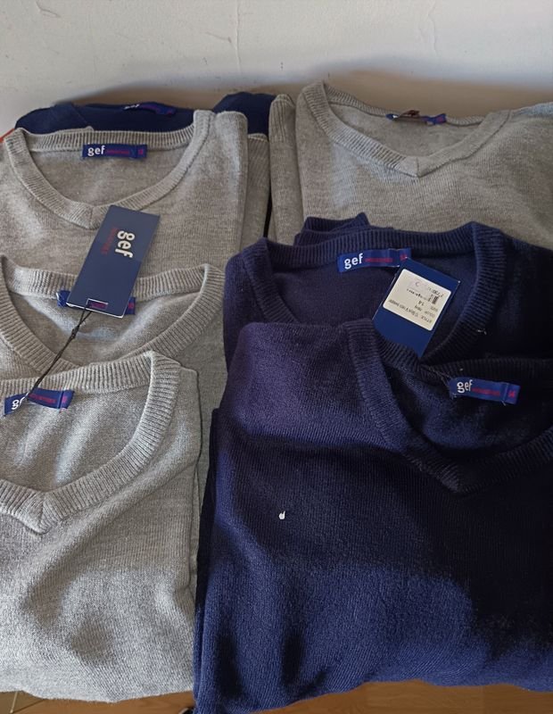Ropa de bebé en diferentes tallas y colores - imagen 2