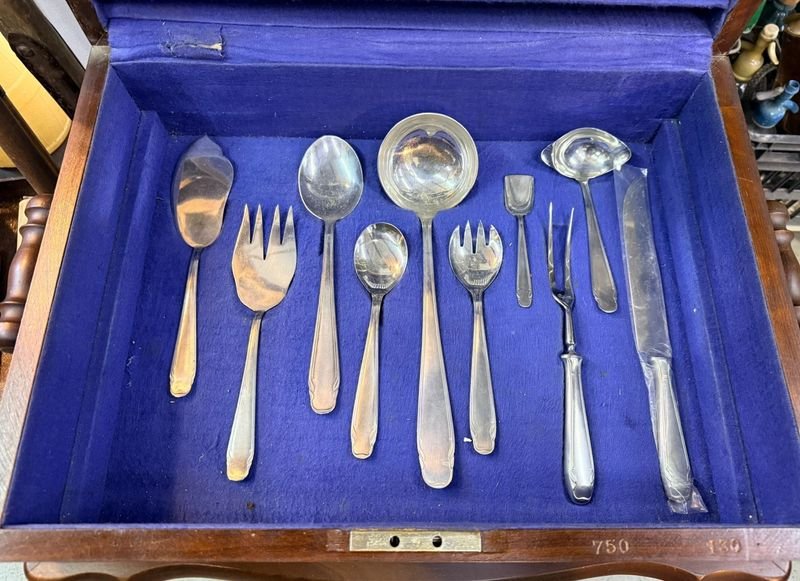 Item 881062 - Image 1