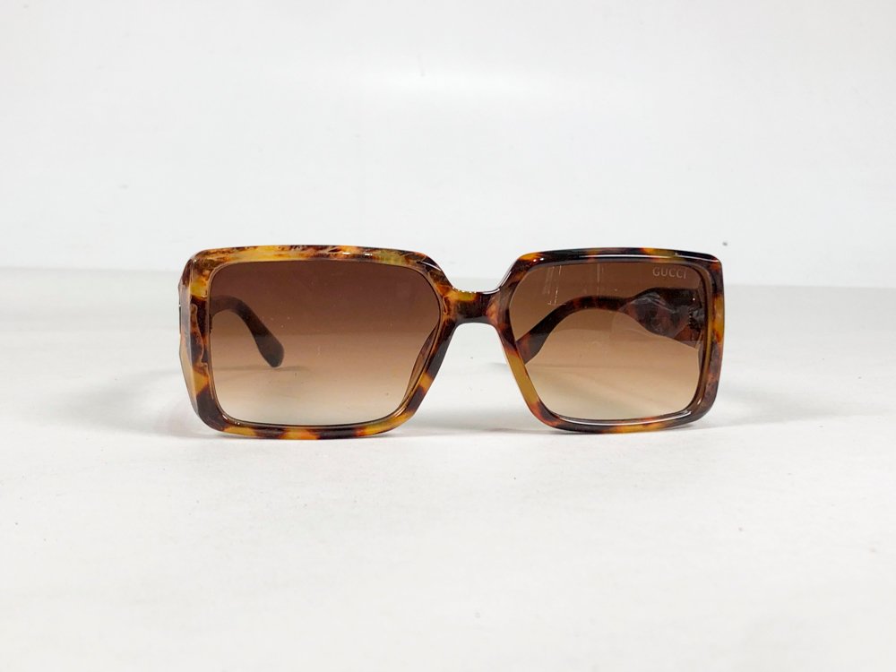 Lote anterior: Lentes de sol con diseño animal print