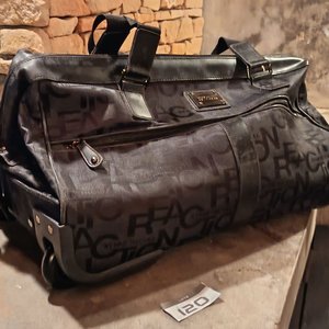 Bolso Maletín Deportivo de Viaje con Ruedas Kenneth Cole Reaction Negro - imagen 2