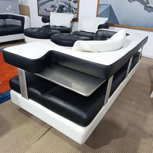 Sofá Italiano de Diseño Formenti Wave en Cuero Bicolor con Mesa y Almohadón - imagen 2