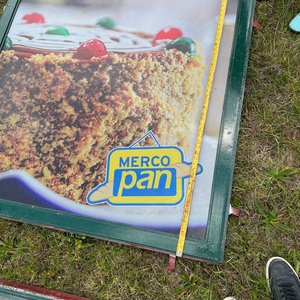 Lote siguiente: Cartel Publicitario Merco Pan con Imagen de Torta