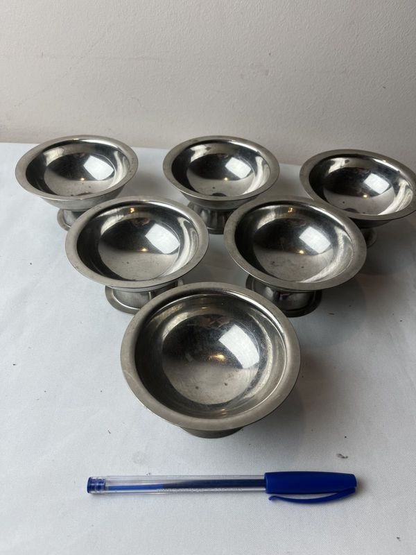 Lote siguiente: Flaneras de Metal para Servir Postres
