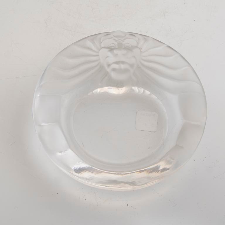 Despojador de Cristal Tallado con Relieve de León