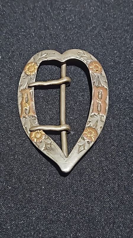 Hebilla Corazón en Plata y Oro con Iniciales Grabadas