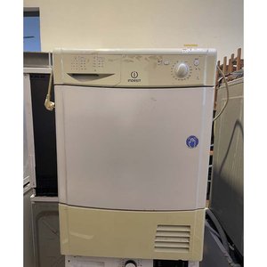 Lote anterior: Secarropas Indesit Blanco con Detalles de Óxido
