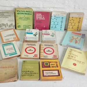 Lote anterior: Lote de 16 Libros de Medicina y Salud