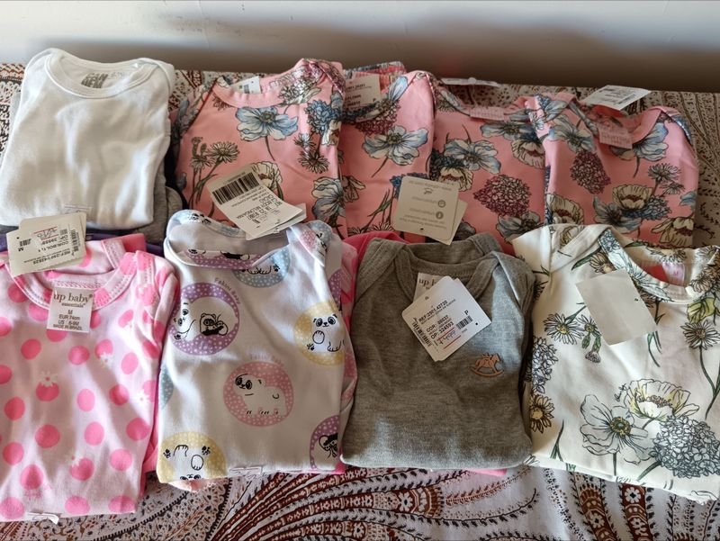 Lote siguiente: Ropa para bebés manga larga y corta