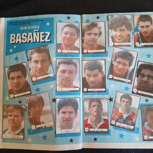Álbum de Figuritas Fútbol 95 Completo con Todas las Figuras Pegadas - imagen 3