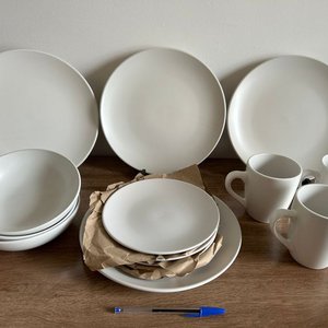 Juego de Vajilla Blanca Moderna 14 Piezas - imagen 1