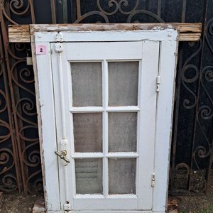 Lote anterior: Ventana Colonial Antigua de Madera con Vidrio Fantasía y Celosías