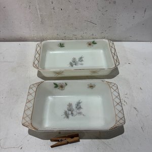 Lote anterior: Juego de 2 Fuentes Rectangulares de Opalina con Diseño Floral