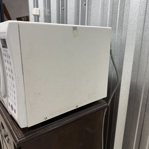 Microondas Kenmore Blanco con Pantalla Digital y Función "Quick Touch Sensor" - imagen 9