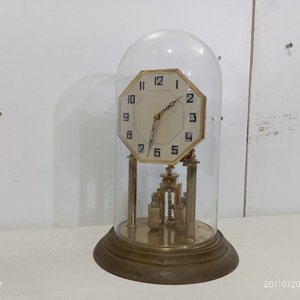 Dos Relojes Antiguos de Mesa: Madera y Cúpula de Vidrio - imagen 6