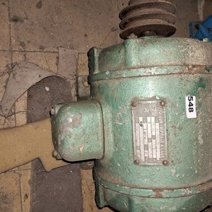 Motor Eléctrico Trifásico Vintage CGE - imagen 4