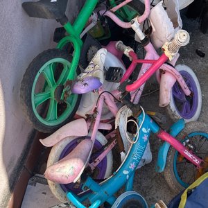 Lote siguiente: Bicicletas Infantiles Varias
