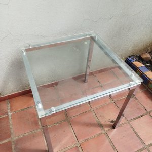 Mesa Cuadrada Base Cromada y Tapa de Vidrio - imagen 3