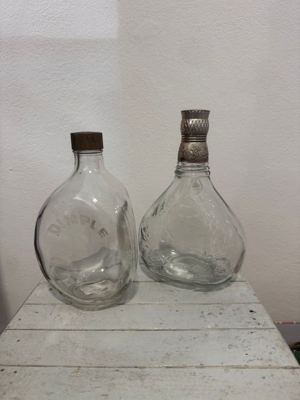 Lote de 2 Botellas de Whisky Vacías Dimple - imagen 1
