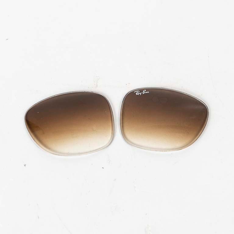 Lote siguiente: Lentes de sol Ray-Ban
