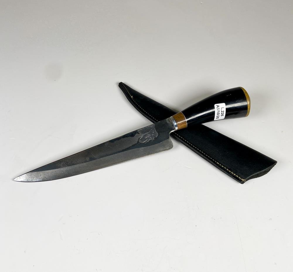 Cuchillo hoja de acero 21 cm, con vaina