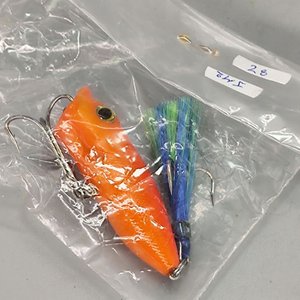 Señuelo de Pesca Popper Naranja con 2 Anzuelos Triples - imagen 10