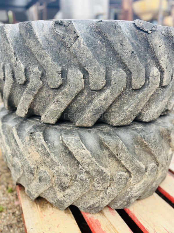Dos Neumáticos de Tractor Usados - imagen 1