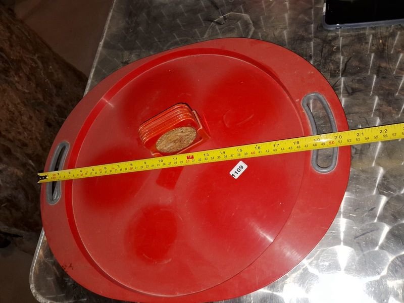 Plato de plástico con posavasos - imagen 2
