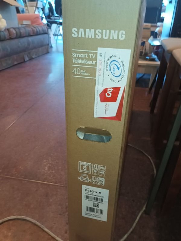 TV Samsung 40" FHD con garantía 1 año - imagen 4