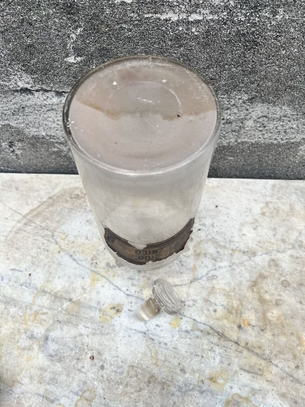 Frasco de farmacia con ácido fenico - imagen 4
