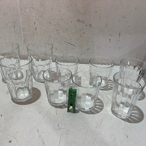 Lote siguiente: Lote de 8 Vasos de Vidrio Transparentes