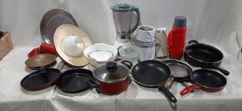 Lote anterior: Utensilios de cocina y equipo de cocina en venta