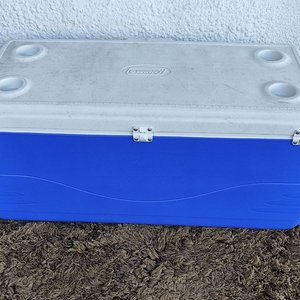 Conservadora Coleman Xtreme 142 Litros con Asas y Portavasos - imagen 12