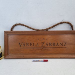 Lote siguiente: Cartel Decorativo Madera "Viña Varela Zarranz Vinos Finos" Colgante