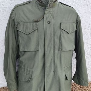Lote anterior: Campera Militar Alpha Industries M-65 Verde Talle Medium Forro Desmontable