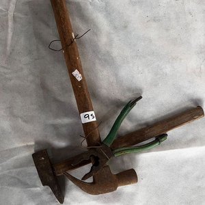 Martillo y Pinza de Mano - imagen 2