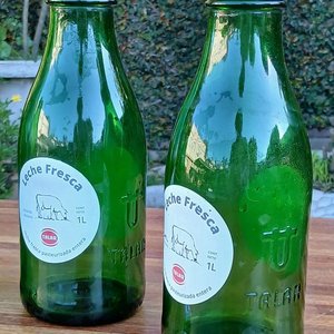 4 Botellas de Vidrio Verde Oscuro Talar para Leche 1 Litro - imagen 2