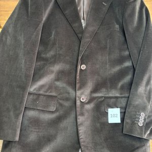 Lote siguiente: Saco de Vestir Marrón Talle 52