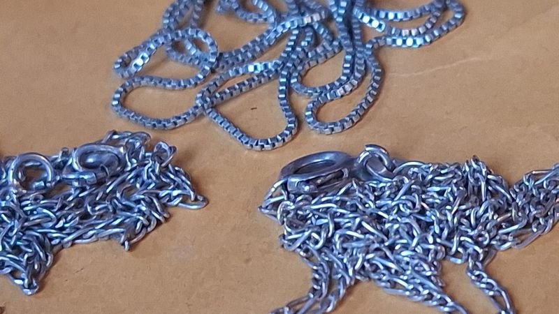 Lote anterior: Lotes de cadenas de plata en excelente condición
