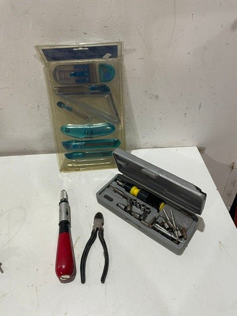 Item 28001 - Image 0