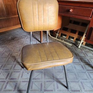 Lote siguiente: Silla Americana Estilo Vintage