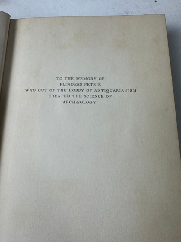 Libro sobre Egipto por Margaret A. Murray, editorial Sidgwick y Jackson, Londres 1949 - imagen 7