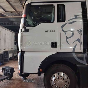 Cabezal Tractocamión Blanco Sitrak Q7 - imagen 3