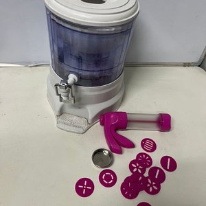 Dispensador de Agua y Pistola Decoradora de Tortas - imagen 6