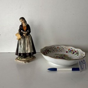 Figura Campesina Italiana y Fuente de Porcelana Bavaria - imagen 2